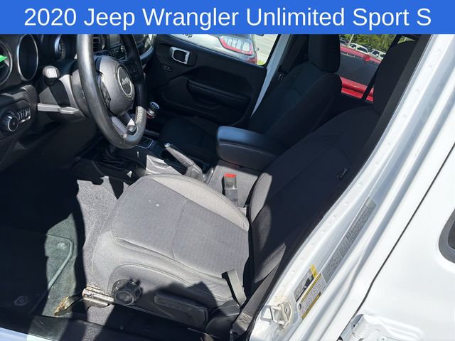 Thumbnail: 2020 Jeep Wrangler - 21