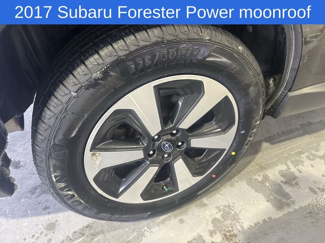 Thumbnail: 2017 Subaru Forester - 18