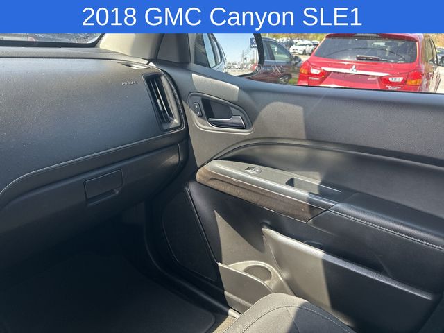 Thumbnail: 2018 GMC Canyon - 28
