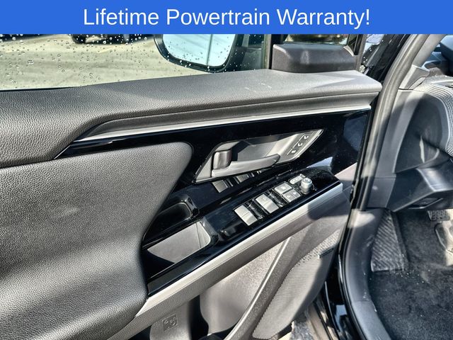 Thumbnail: 2024 Subaru Solterra - 11