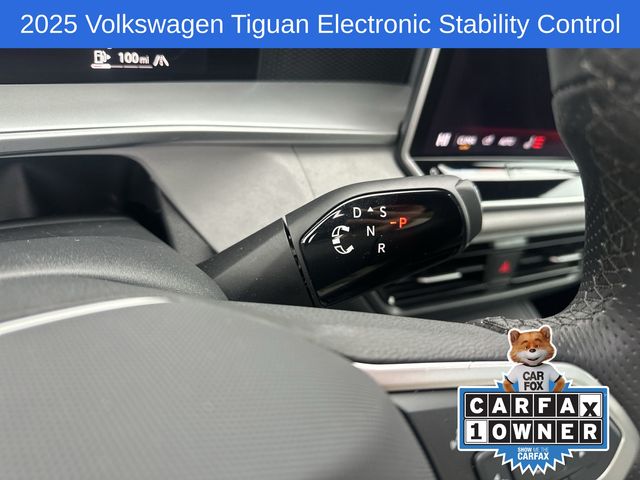 Thumbnail: 2025 Volkswagen Tiguan - 25