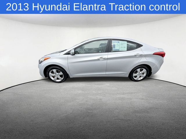 Thumbnail: 2013 Hyundai Elantra - 13