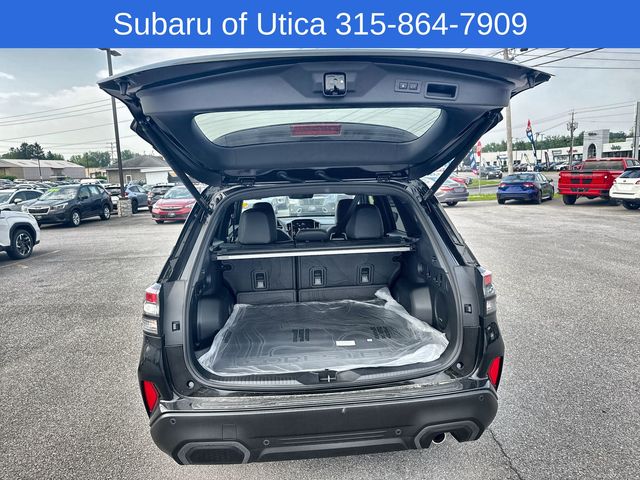 2025 Subaru Forester Limited 27