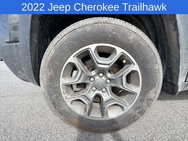Thumbnail: 2022 Jeep Cherokee - 16