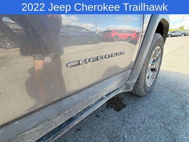 Thumbnail: 2022 Jeep Cherokee - 13