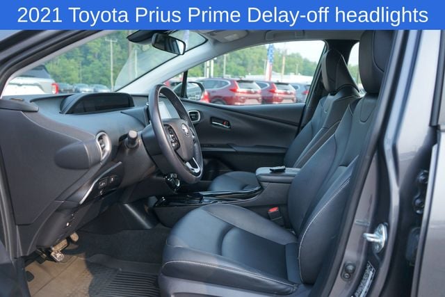 Thumbnail: 2021 Toyota Prius Prime - 22