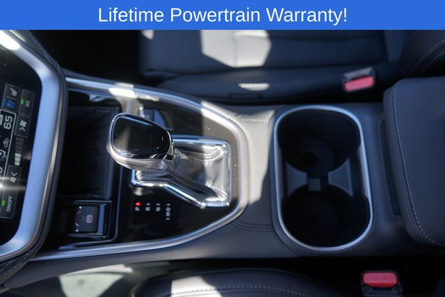 Thumbnail: 2025 Subaru Outback - 25