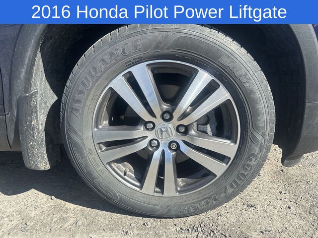 Thumbnail: 2016 Honda Pilot - 22