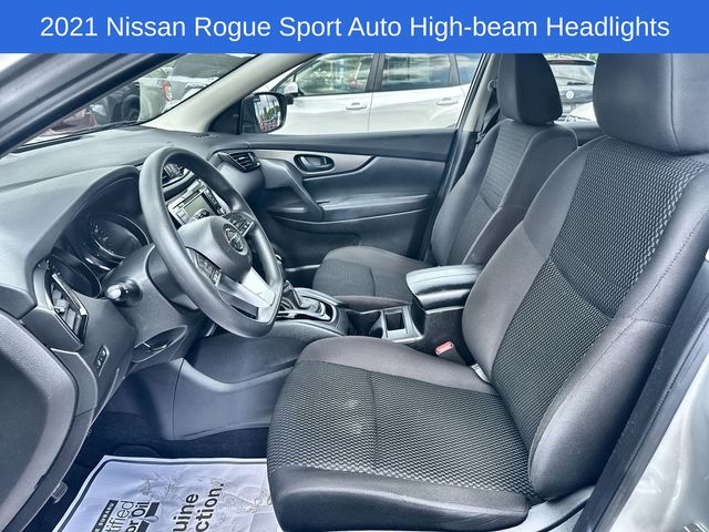 Thumbnail: 2021 Nissan Rogue Sport - 21