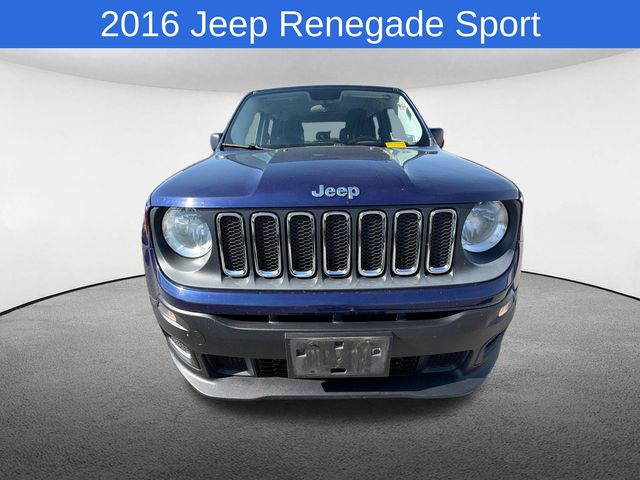 Thumbnail: 2016 Jeep Renegade - 6