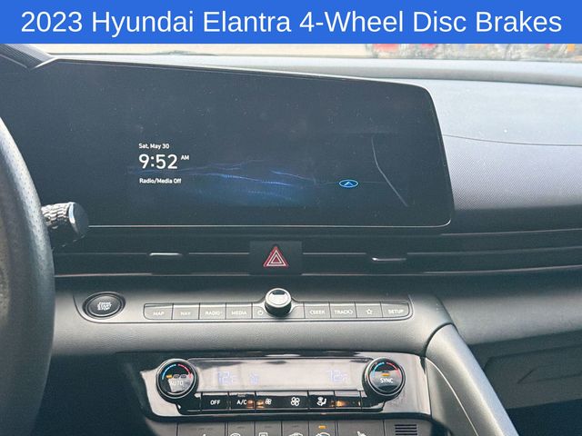 Thumbnail: 2023 Hyundai Elantra - 18