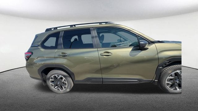Thumbnail: 2026 Subaru Forester - 9