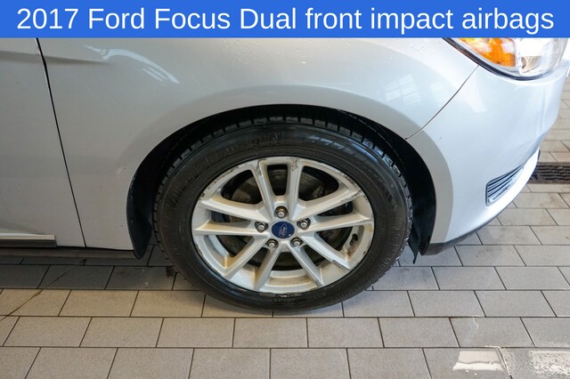 2017 Ford Focus SE 15