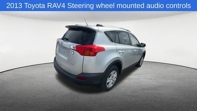 Thumbnail: 2013 Toyota RAV4 - 9