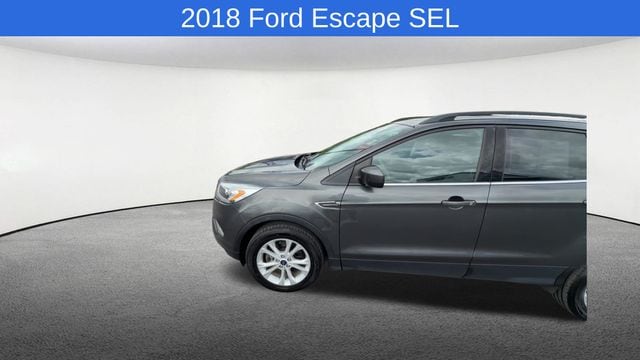 Thumbnail: 2018 Ford Escape - 4