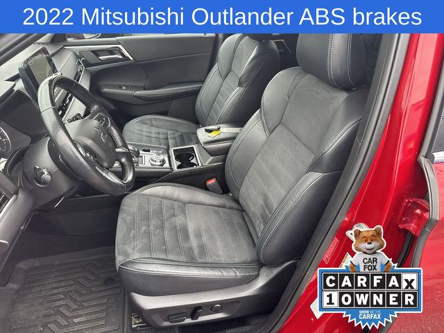 Thumbnail: 2022 Mitsubishi Outlander - 19