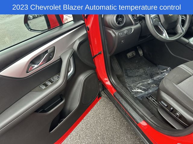 Thumbnail: 2023 Chevrolet Blazer - 12