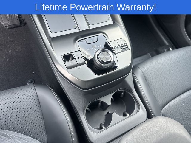 Thumbnail: 2026 Subaru Solterra - 25