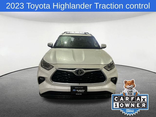 Thumbnail: 2023 Toyota Highlander - 15