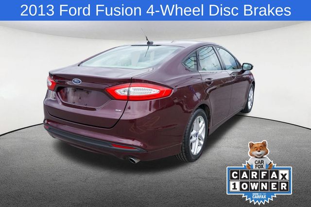 2013 Ford Fusion SE 16