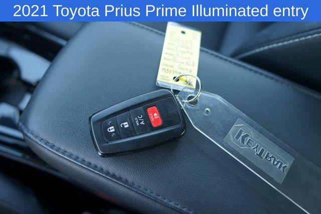 Thumbnail: 2021 Toyota Prius Prime - 28