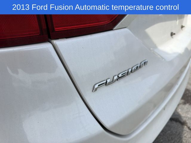 Thumbnail: 2013 Ford Fusion - 8