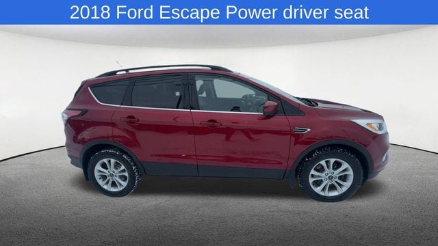 Thumbnail: 2018 Ford Escape - 10