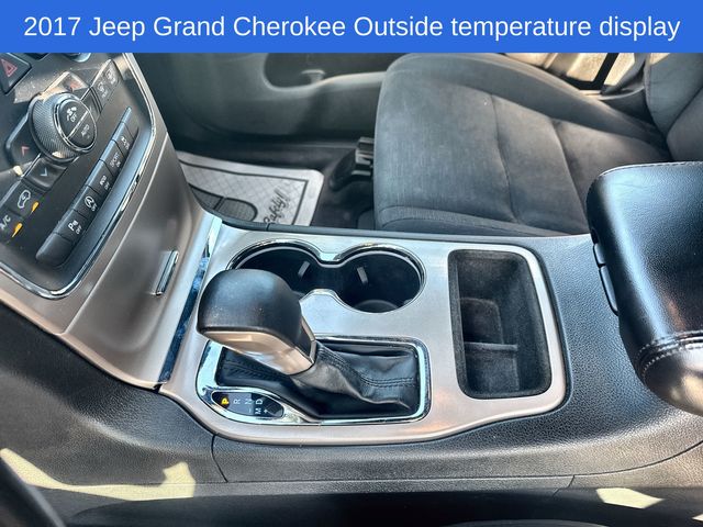 Thumbnail: 2017 Jeep Grand Cherokee - 26
