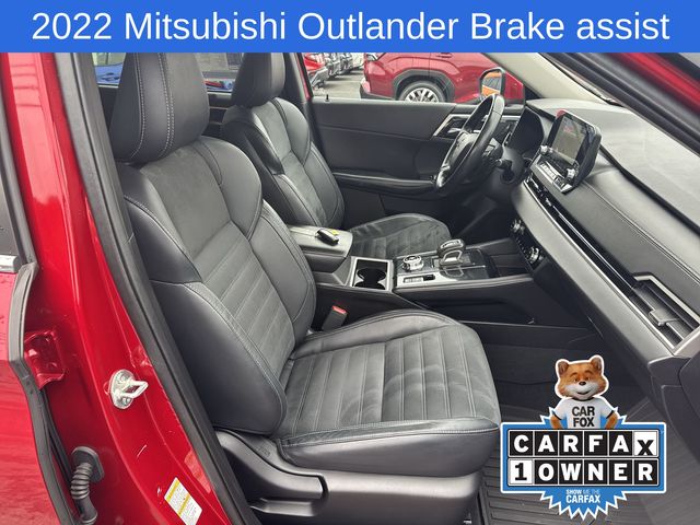 Thumbnail: 2022 Mitsubishi Outlander - 22