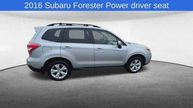 Thumbnail: 2016 Subaru Forester - 10
