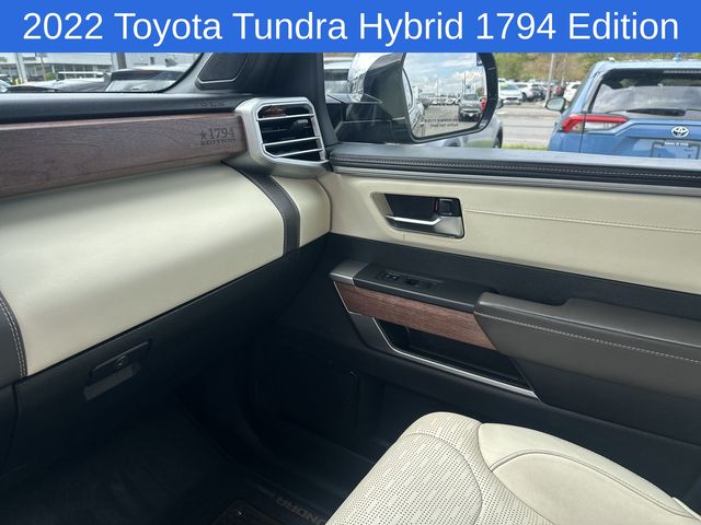 Thumbnail: 2022 Toyota Tundra - 19