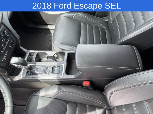 Thumbnail: 2018 Ford Escape - 26