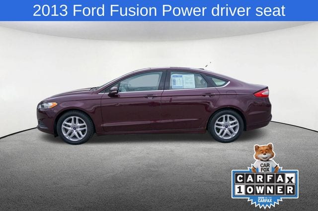 2013 Ford Fusion SE 12