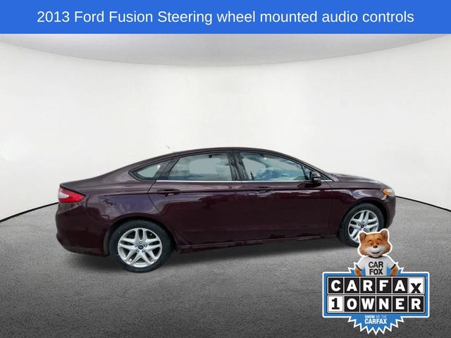 2013 Ford Fusion SE 10