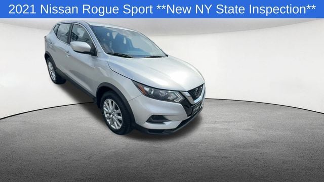 Thumbnail: 2021 Nissan Rogue Sport - 3