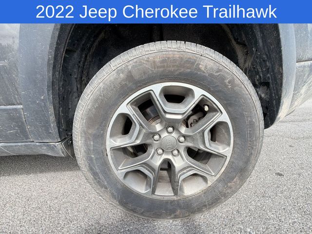 Thumbnail: 2022 Jeep Cherokee - 18