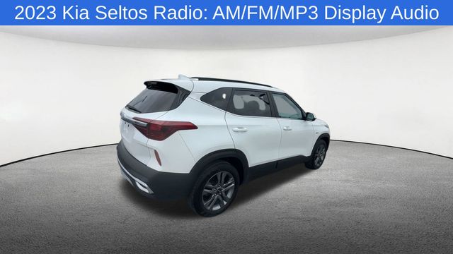 Thumbnail: 2023 Kia Seltos - 9