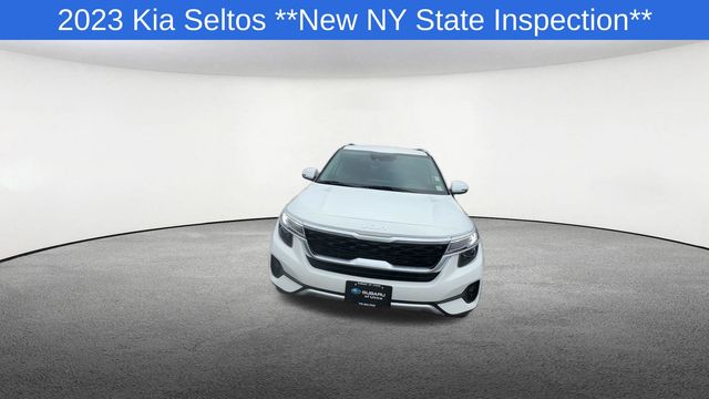 Thumbnail: 2023 Kia Seltos - 3