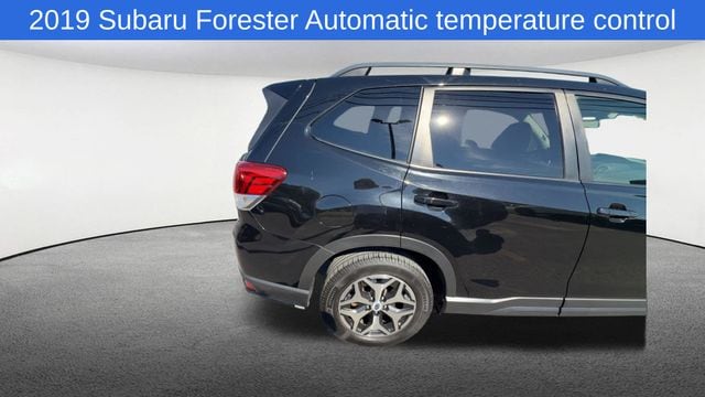 Thumbnail: 2019 Subaru Forester - 10