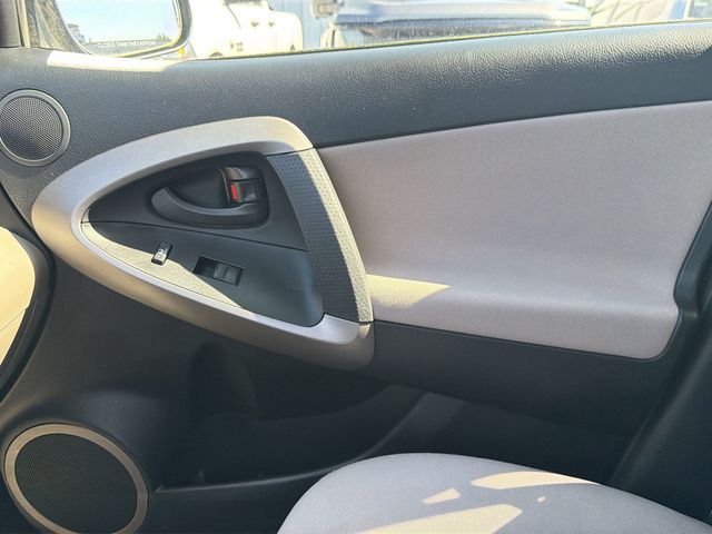 Thumbnail: 2007 Toyota RAV4 - 22