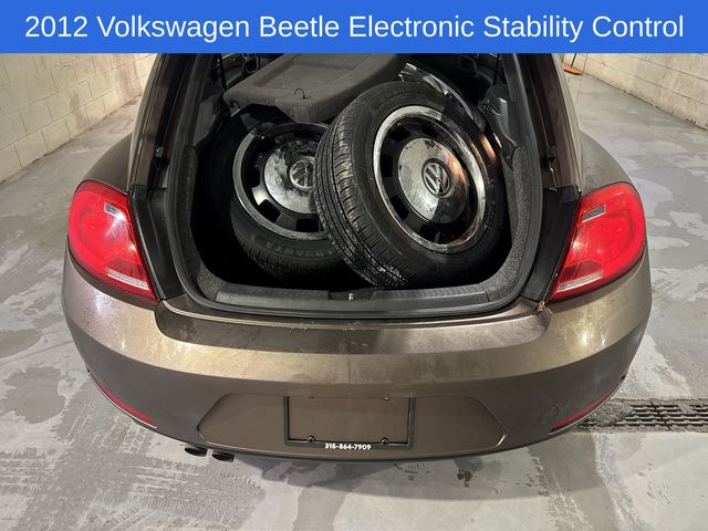 Thumbnail: 2012 Volkswagen Beetle - 16