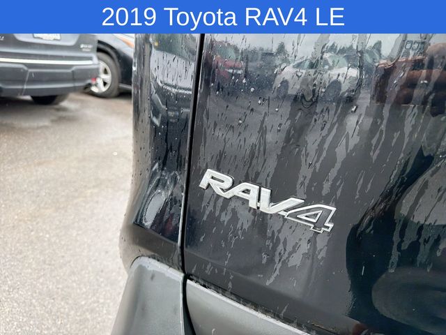 Thumbnail: 2019 Toyota RAV4 - 8