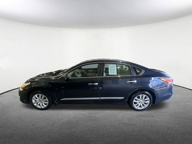 Thumbnail: 2015 Nissan Altima - 23