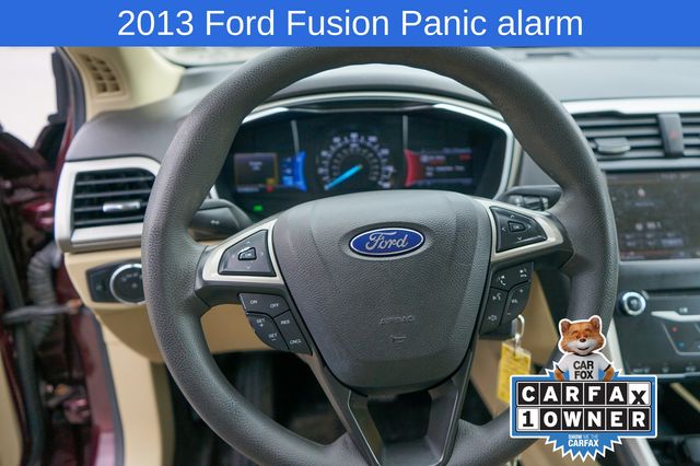 2013 Ford Fusion SE 24