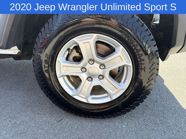 Thumbnail: 2020 Jeep Wrangler - 18