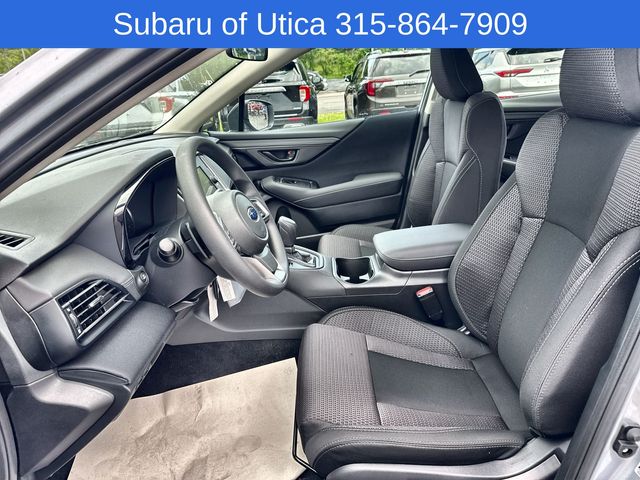 2025 Subaru Outback 2.5i 19