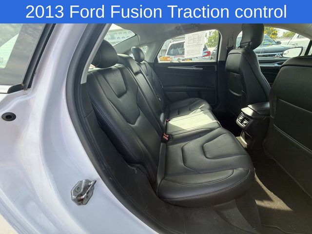 Thumbnail: 2013 Ford Fusion - 15