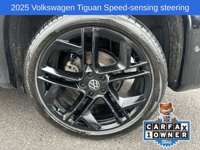 Thumbnail: 2025 Volkswagen Tiguan - 17