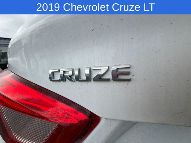 Thumbnail: 2019 Chevrolet Cruze - 8