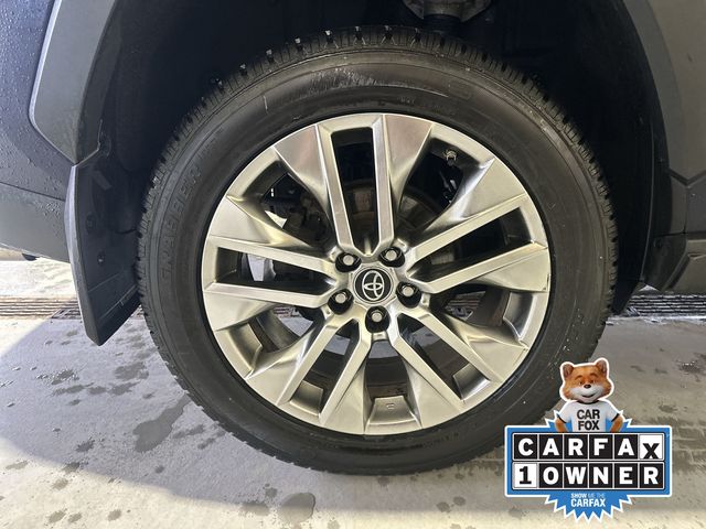 Thumbnail: 2019 Toyota RAV4 - 16